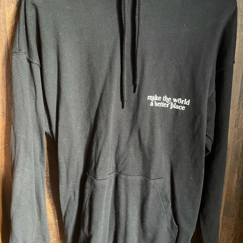 “Make the World a better place” Black Sweatshirt Classic Pullover Hoodie